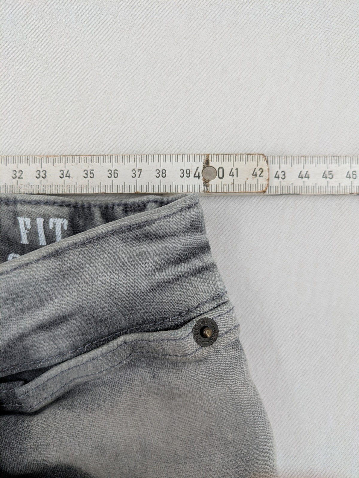 Petrol Industries grey straight jeans washed denim 5-pocket design leather logo patch