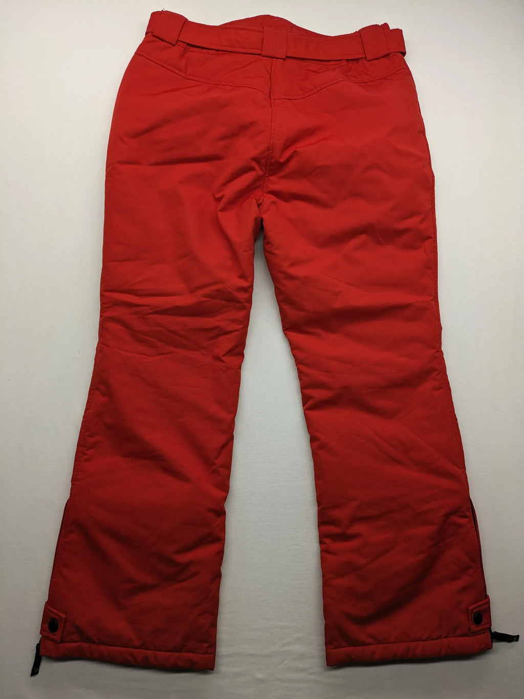 Rodeo red ski pants padded design adjustable belt multiple zip pockets