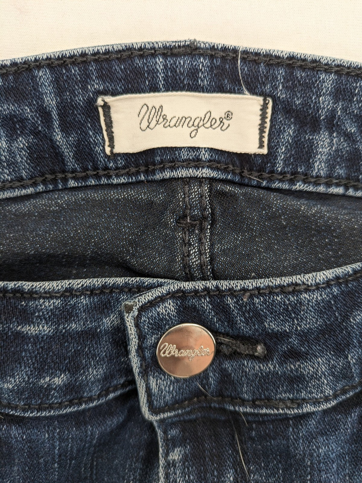 Wrangler straight jeans blue stretch denim classic fit W29 L30 with logo patch