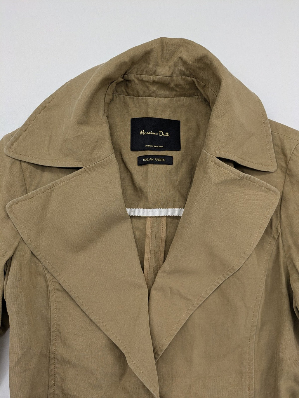 Massimo Dutti beige trench coat with belt, Italian fabric, classic design, shorter length.