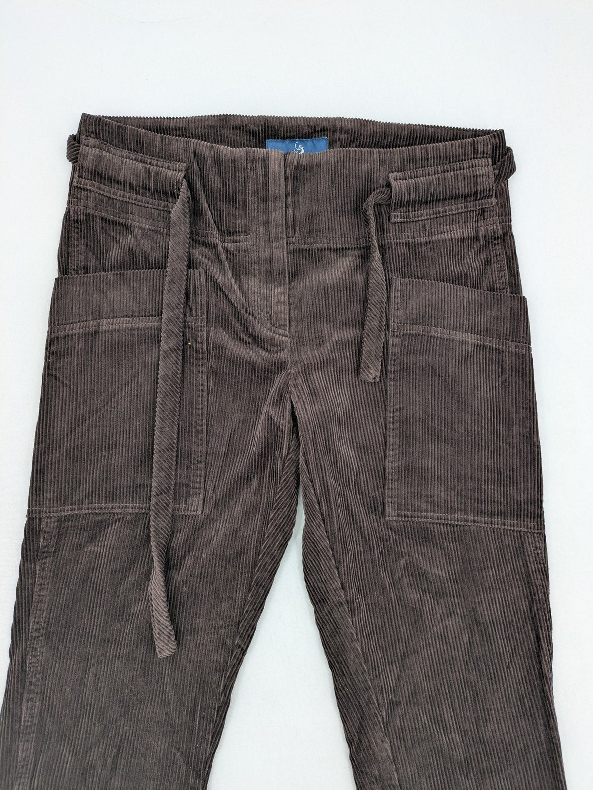 Alma & Lovis brown cord pants high waist with integrated tie belt, 100% organic cotton.