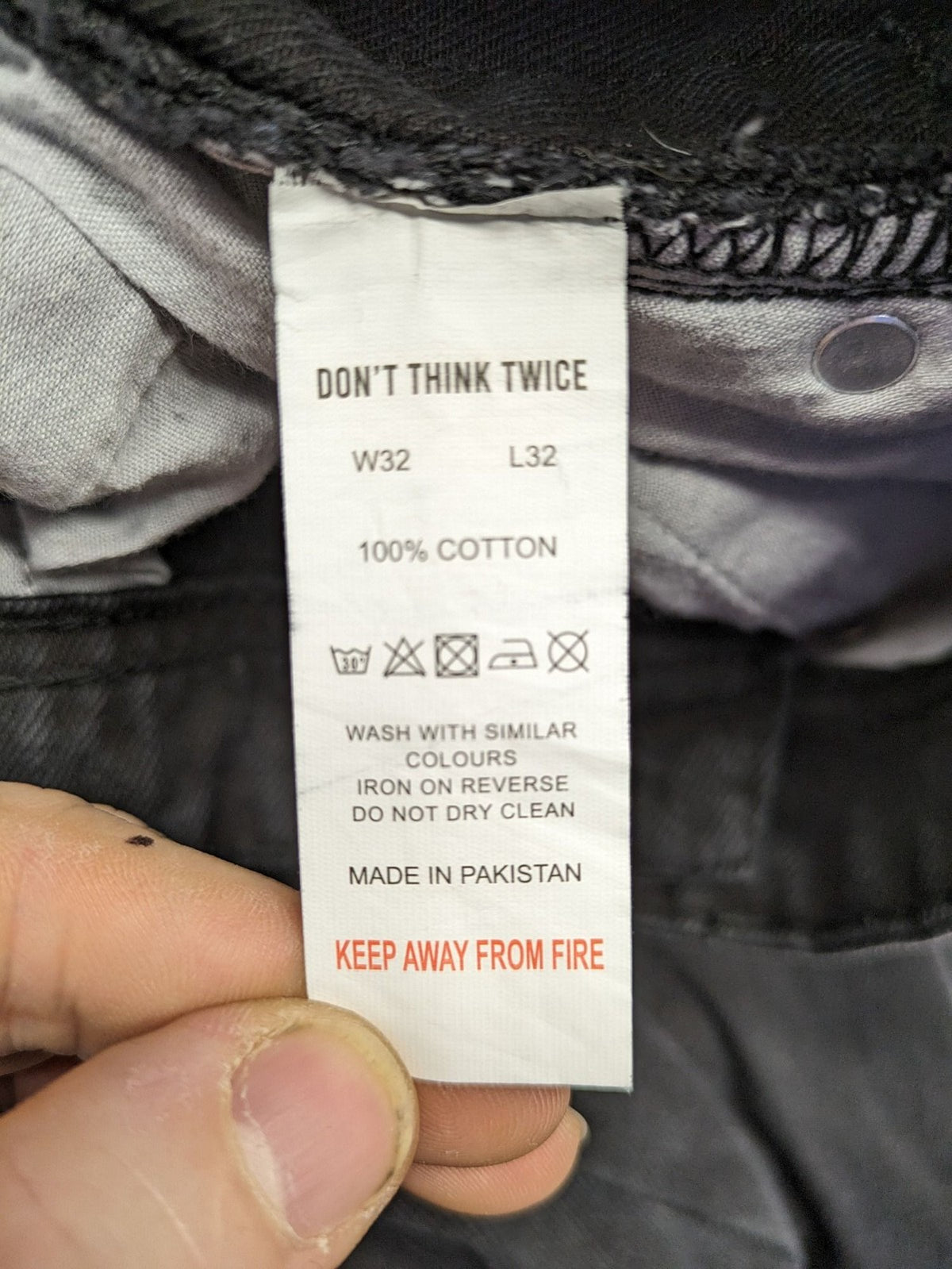 Don't Think Twice straight jeans black grey faded wash five-pocket design cotton denim