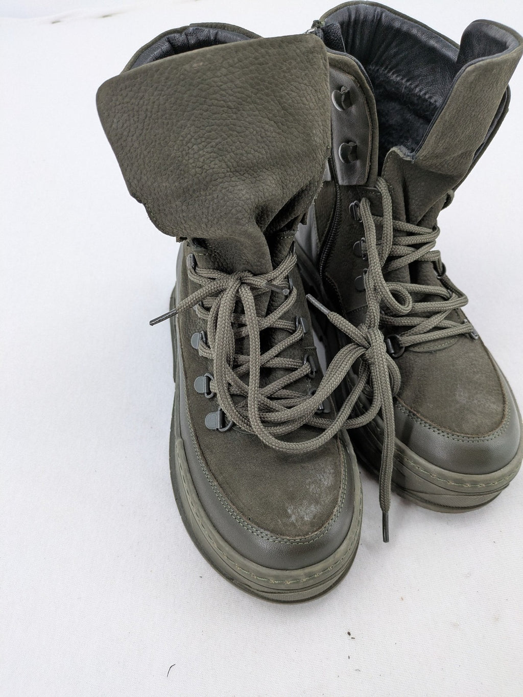 IL PASSO grey khaki motorcycle boots with side zipper and decorative lacing, leather material.