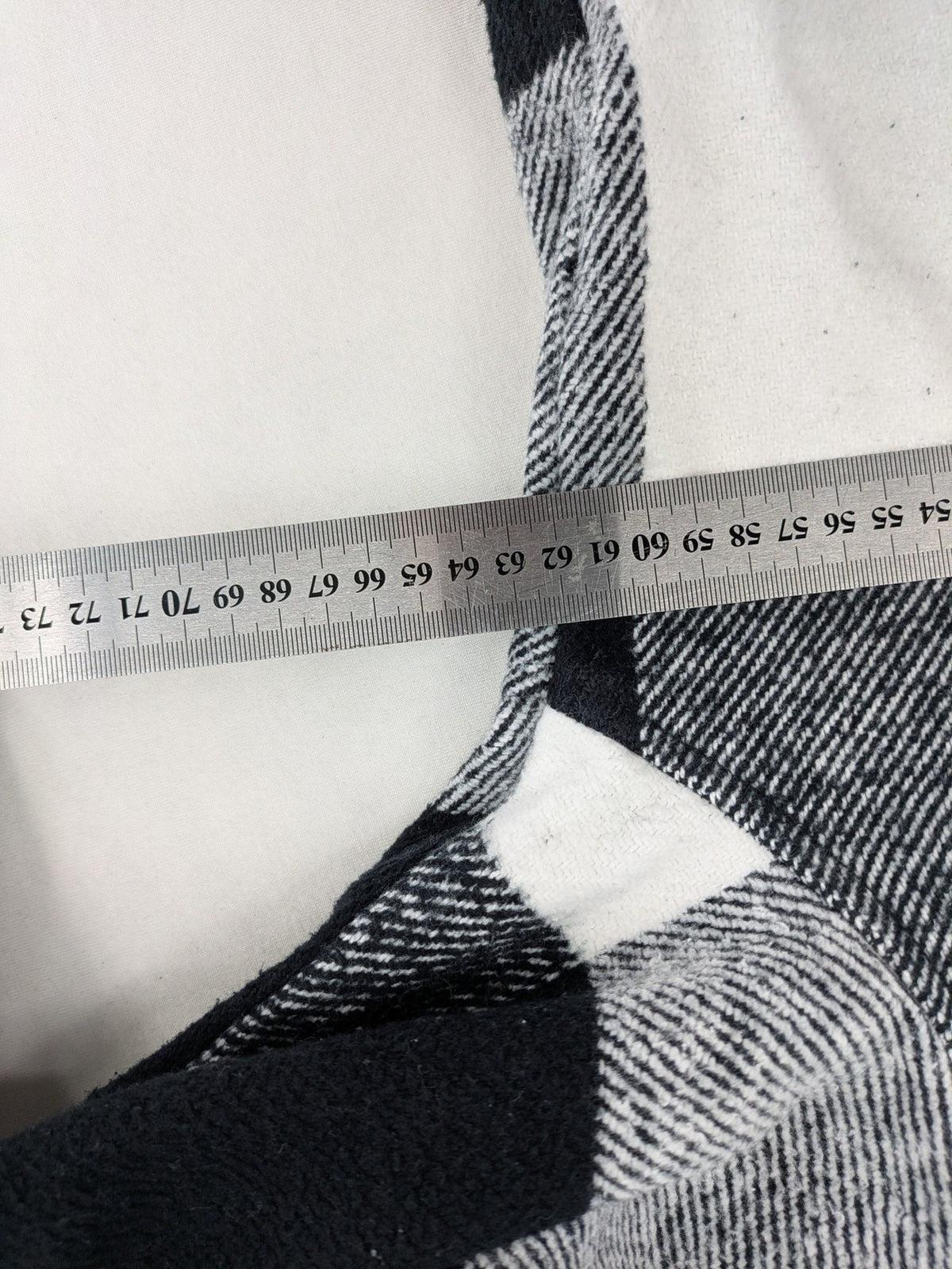 Review flannel jacket black white checkered pattern cotton material with chest pockets