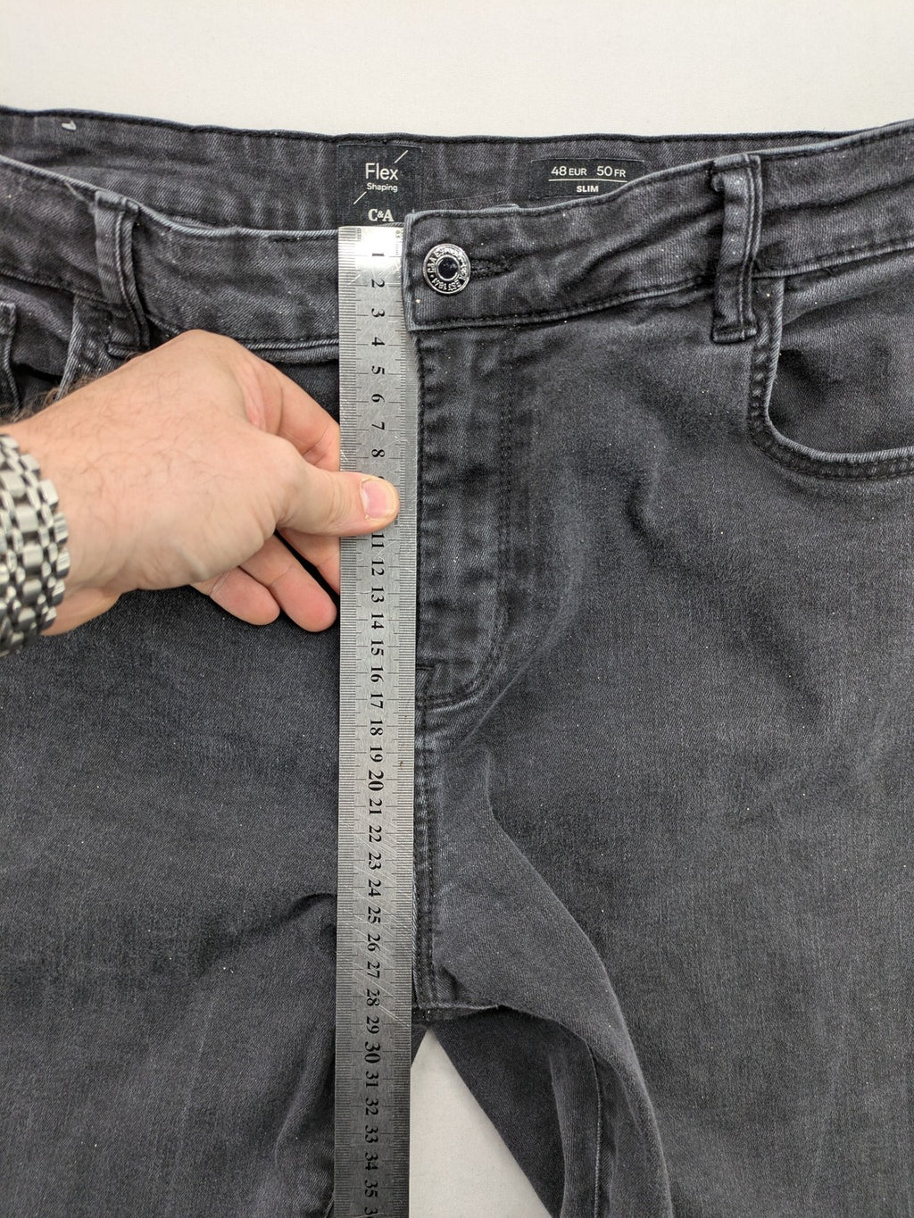 C&A grey straight jeans with Flex Shaping technology and classic 5-pocket design.
