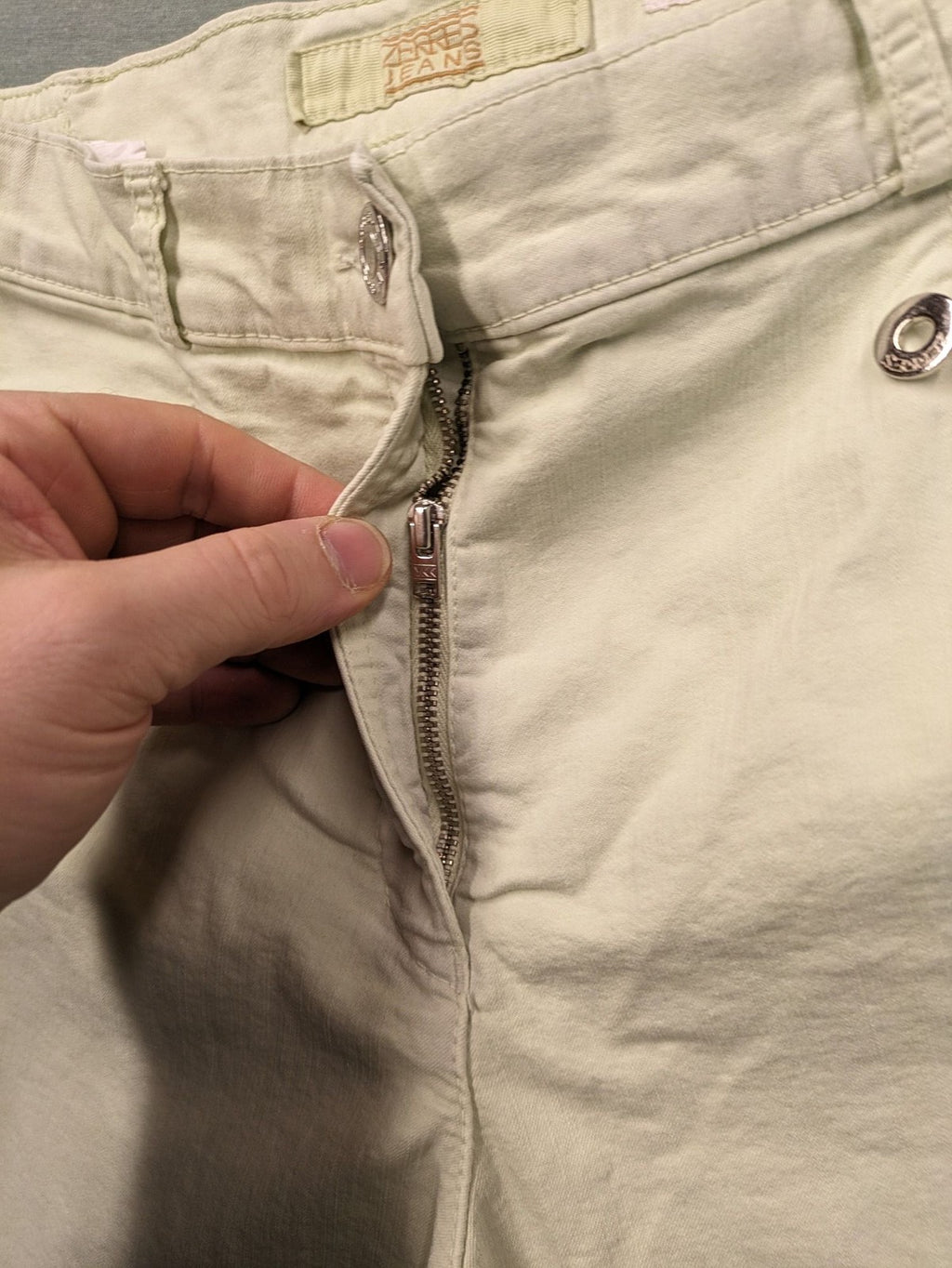 Zerres beige Capri pants soft cotton blend with zip pockets and Comfort-N logo.