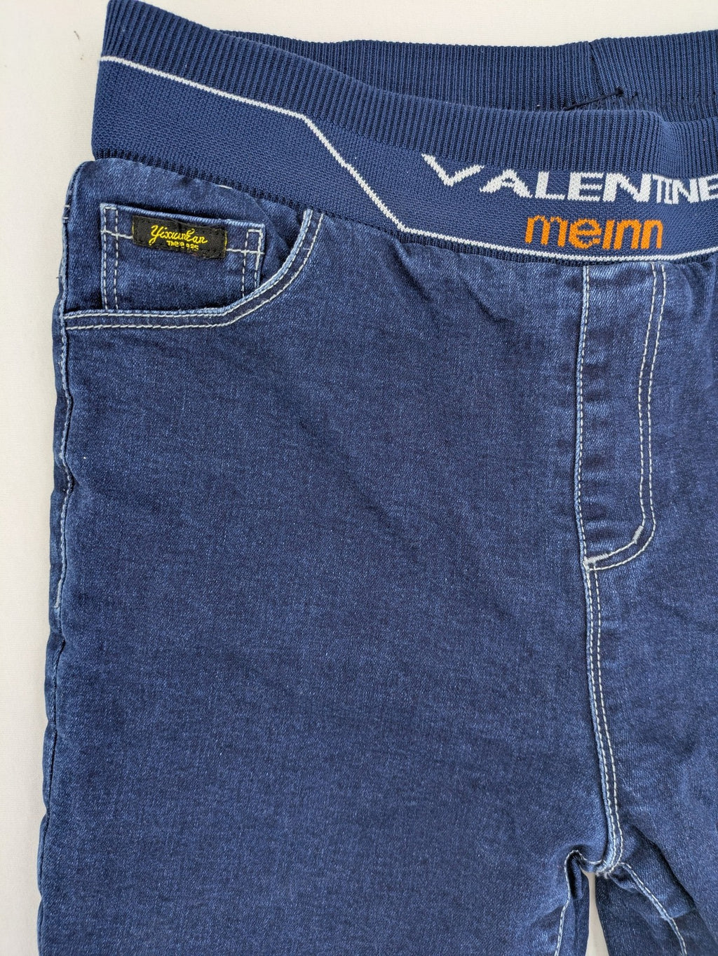 Valentine Meinn blue straight jeans with elastic waistband and soft lining, classic denim look.