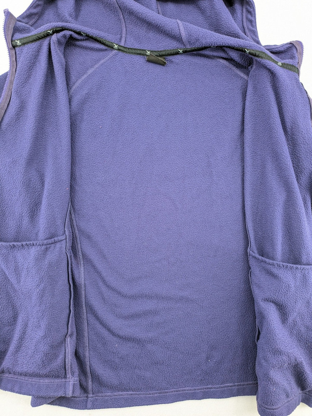 SALEWA purple fleece jacket full zip with hood, soft Polarlite material, classic design.