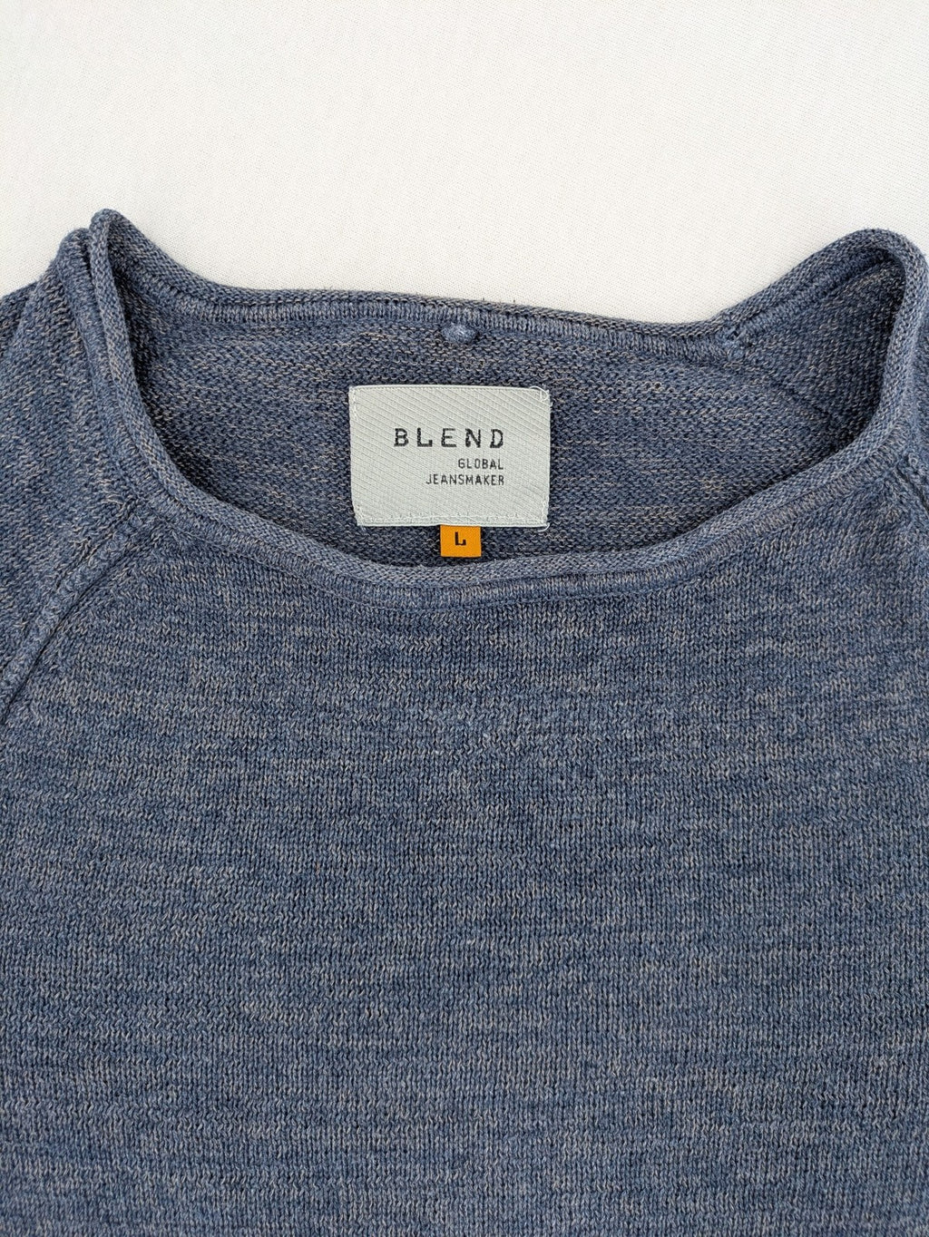Blend turtle neck jumper blue melange with long raglan sleeves and fine ribbed edges.