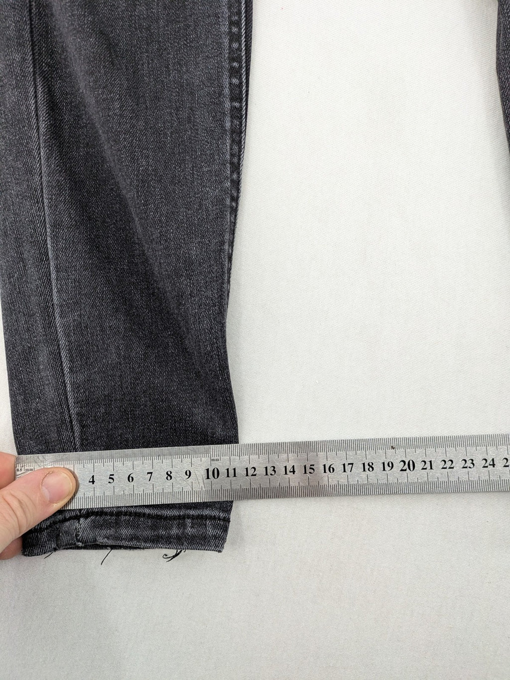Stradivarius grey skinny jeans super high waist distressed with classic five-pocket design.