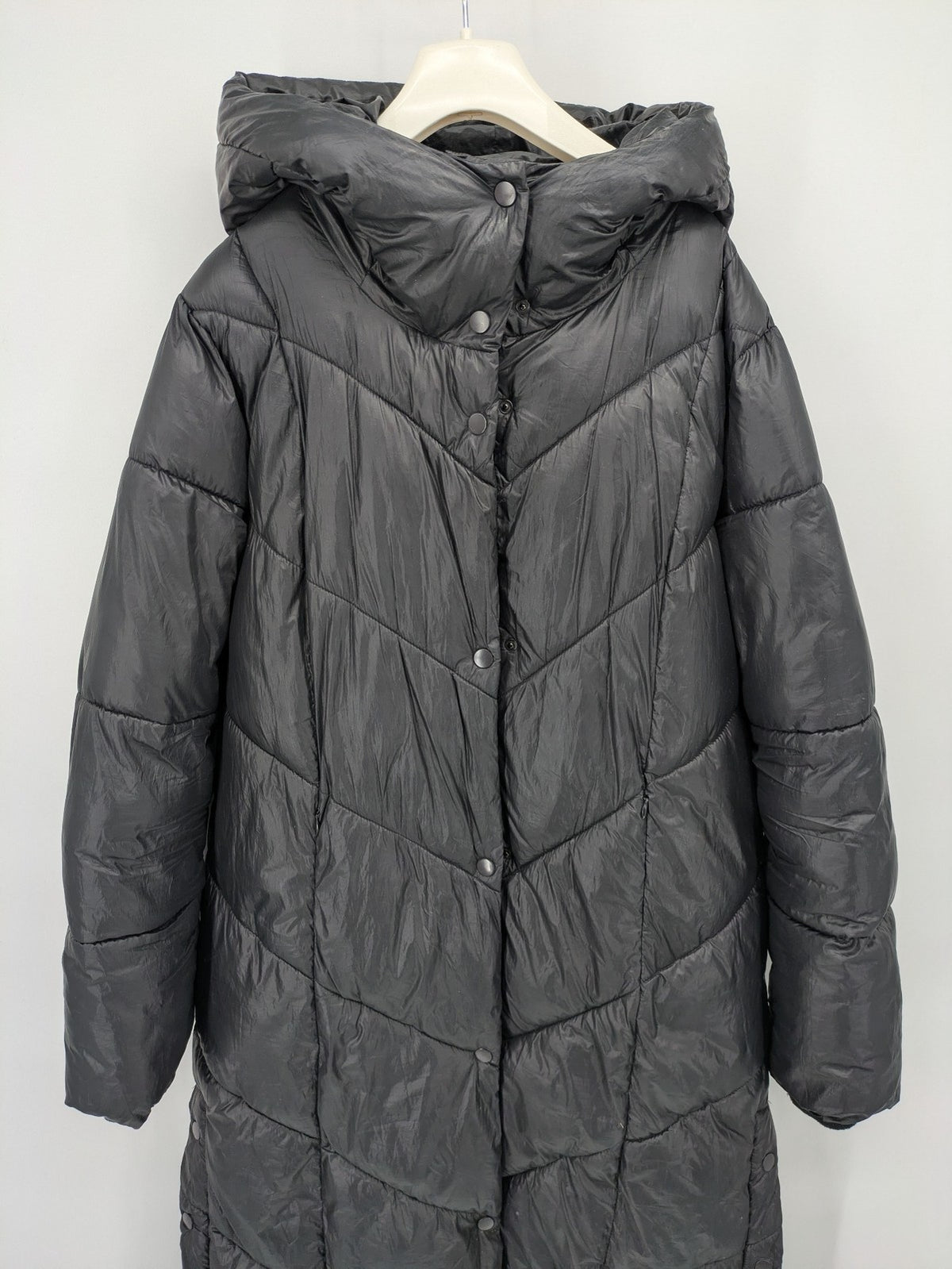 Stradivarius grey coat with chevron quilted pattern and hood, featuring zip closure and snap storm flap.
