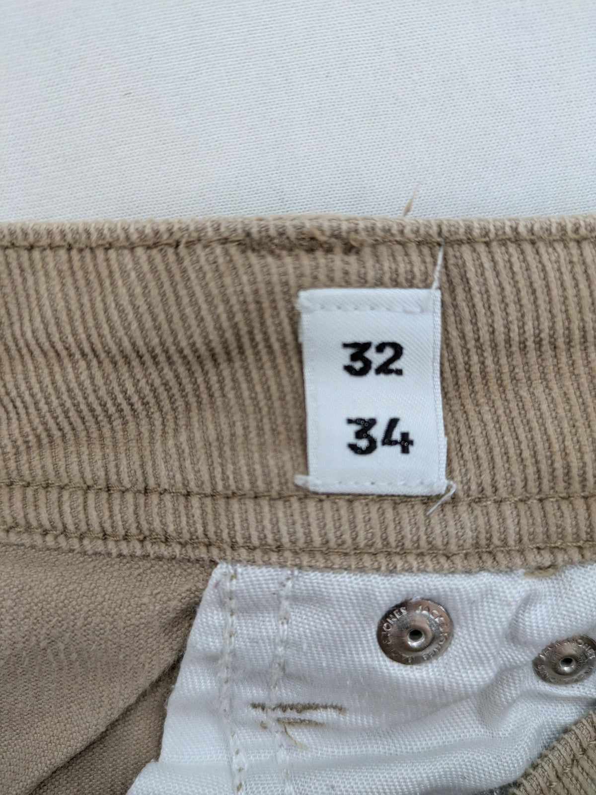 Jack & Jones beige cord pants slim fit 5-pocket design, sturdy material.