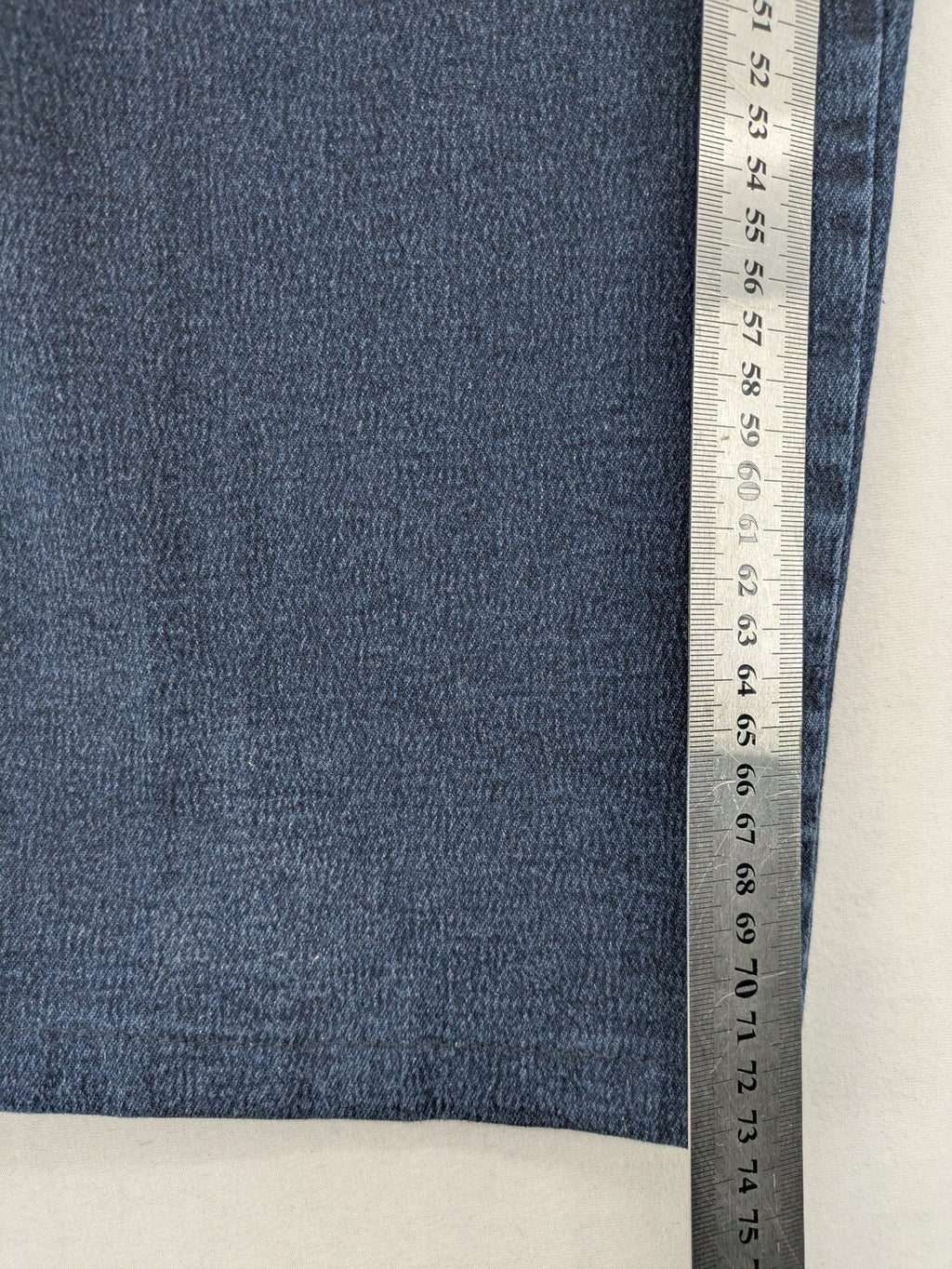 Pionier blue straight jeans with pleats, made from comfortable cotton stretch material.