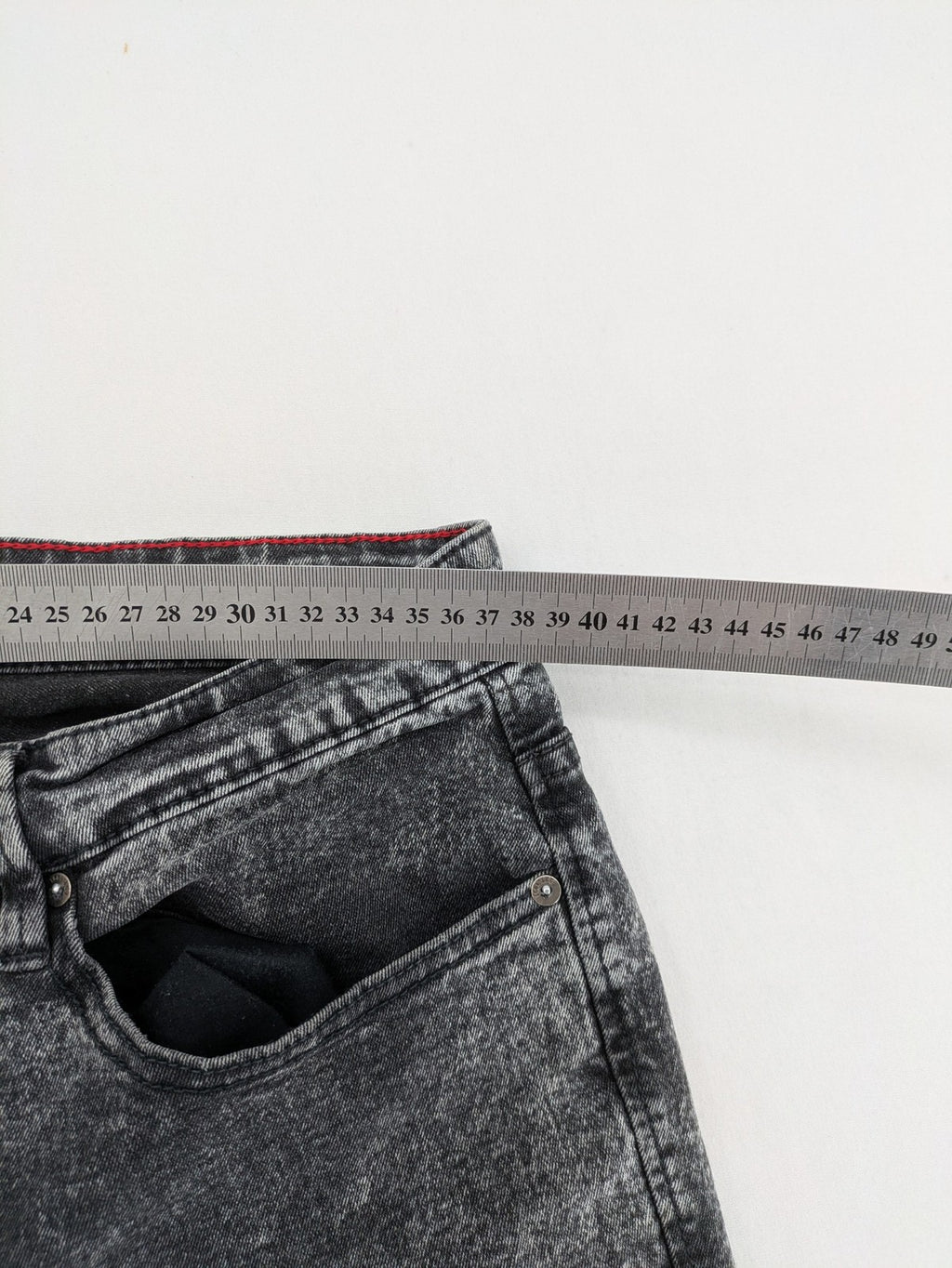 Pull&Bear black acid wash straight jeans slim fit with faded denim texture.
