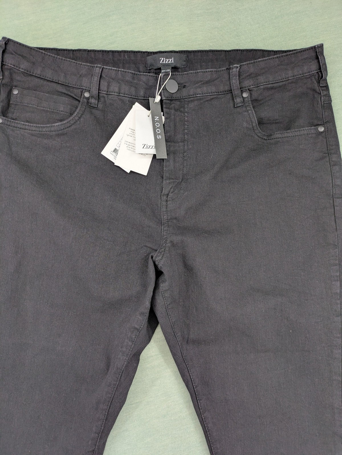 Zizzi grey skinny jeans with 5-pocket design and stretch material, new with tags.