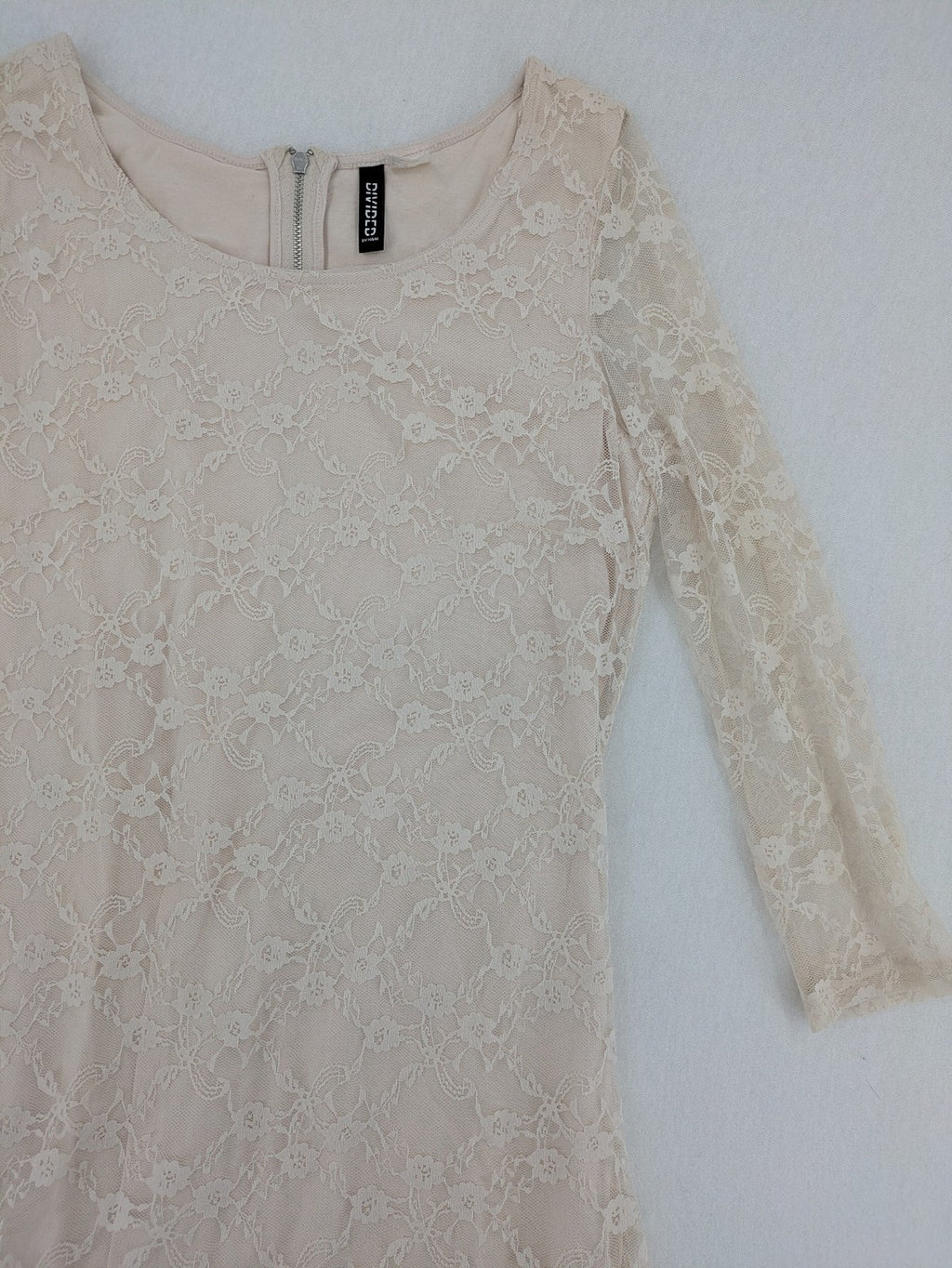 Divided H&M beige bodycon dress floral lace overlay 3/4 sleeves back zipper