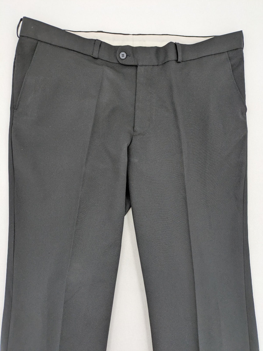 C&A pink pants flat-front design with two side pockets and two back pockets.
