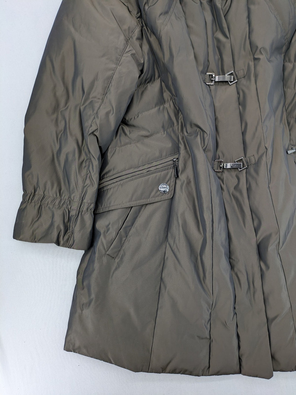 Gerry Weber Edition grey quilted coat with faux fur collar and metal toggle closures.