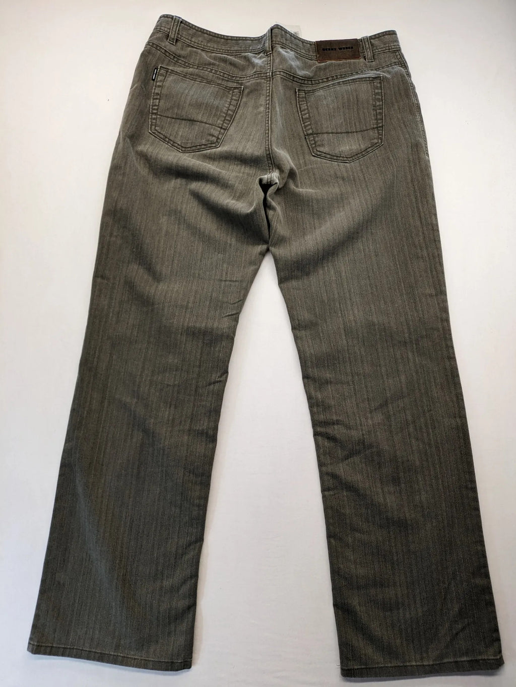 Gerry Weber grey straight jeans with herringbone pattern and classic 5-pocket design.