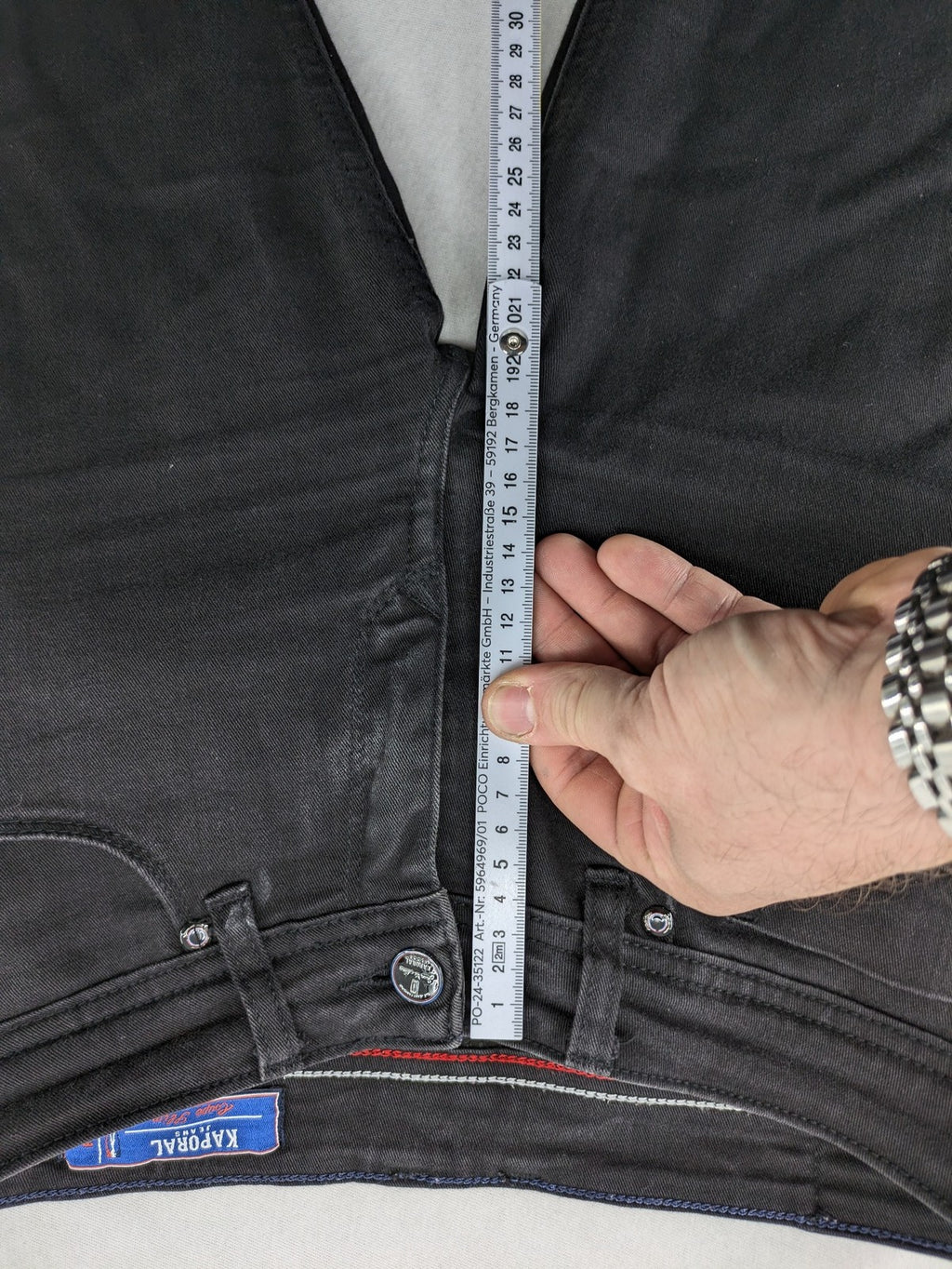 Kaporal black slim fit jeans with classic 5-pocket design and stretch denim material.