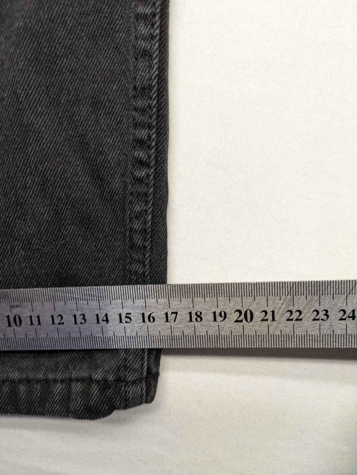 Don't Think Twice straight jeans black grey faded wash five-pocket design cotton denim