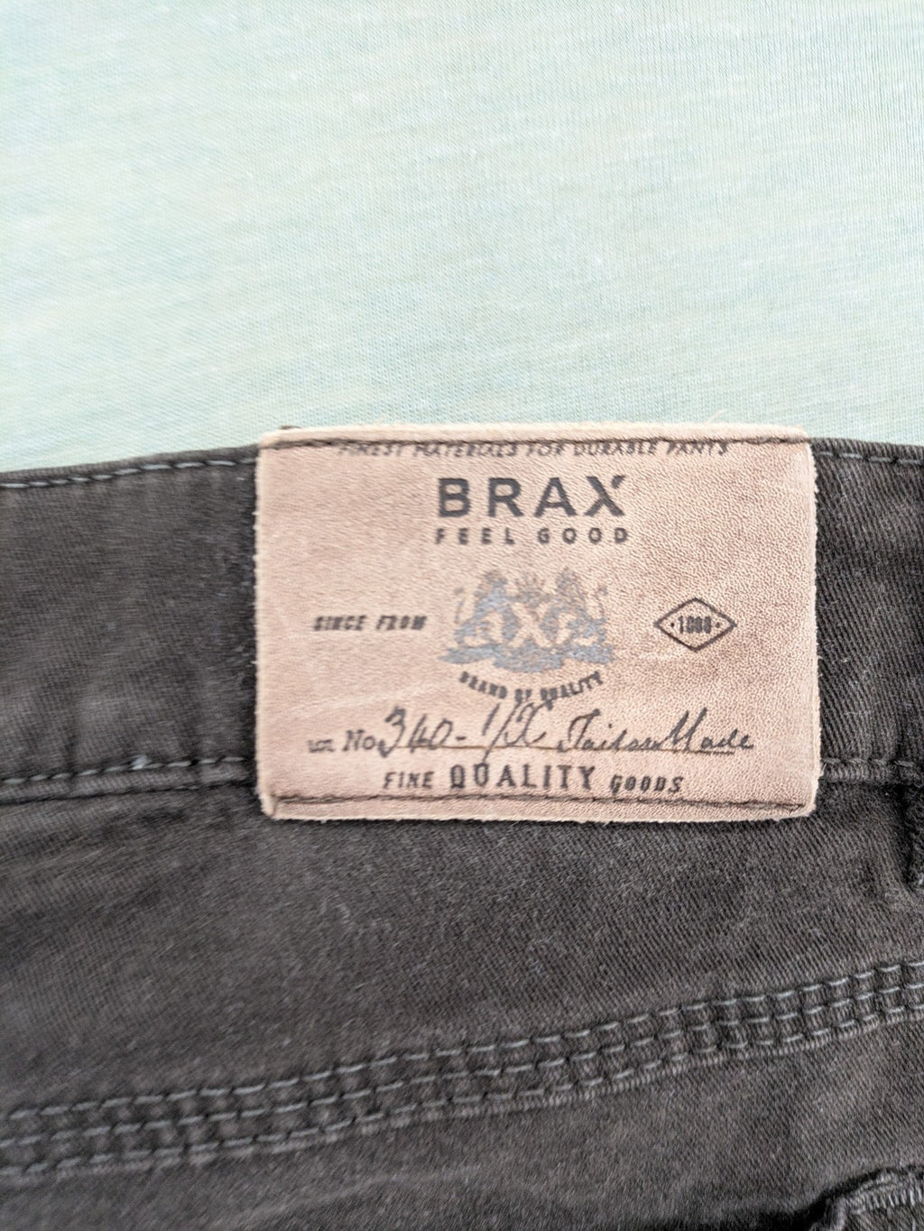BRAX grey cord pants 5-pocket design with subtle checkered waistband lining