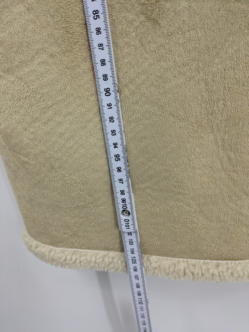 Pull&Bear beige jacket with hood, soft faux suede and plush Sherpa lining.
