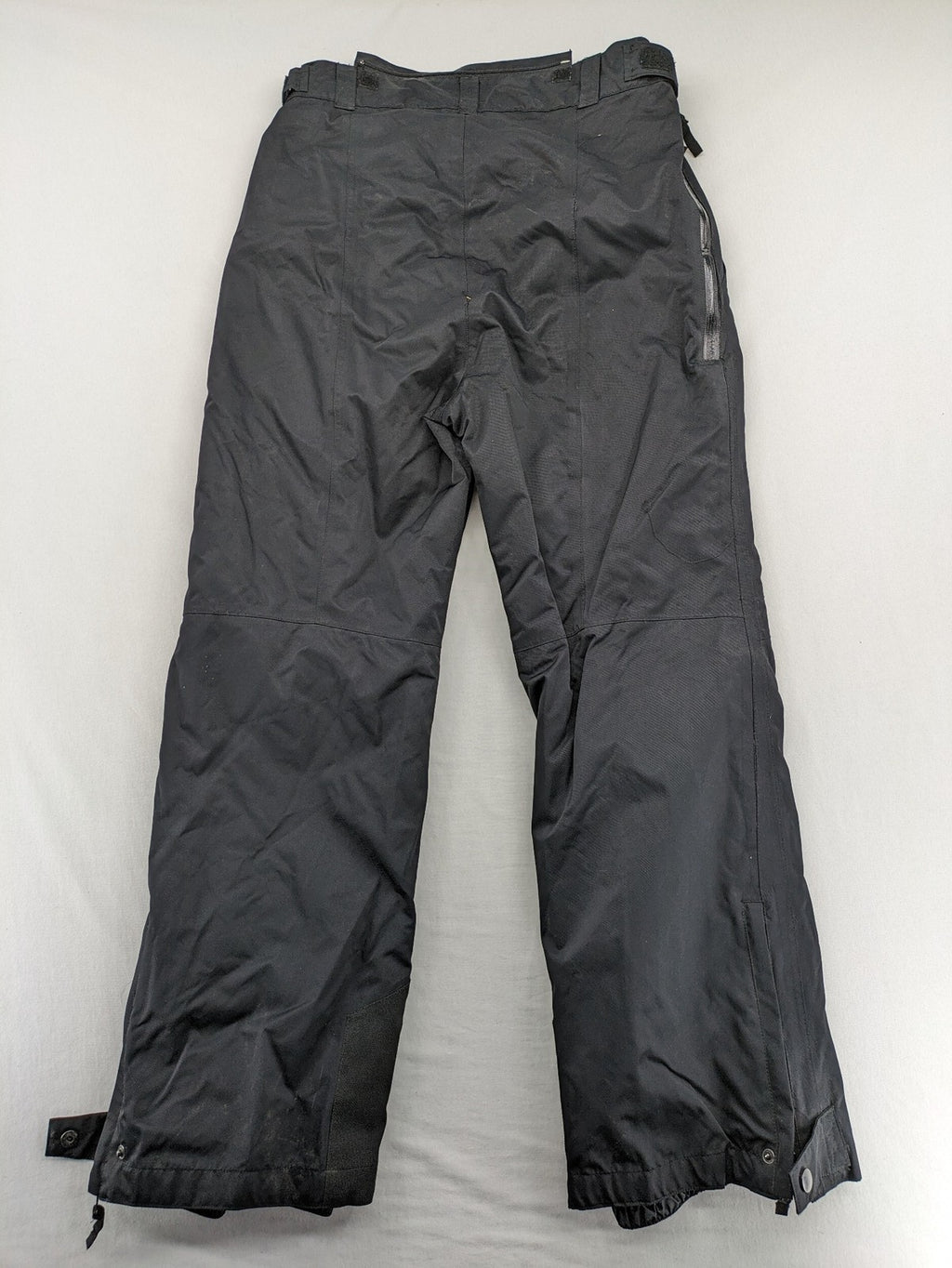 COOLE black ski pants with Thinsulate insulation and versatile unisex design.