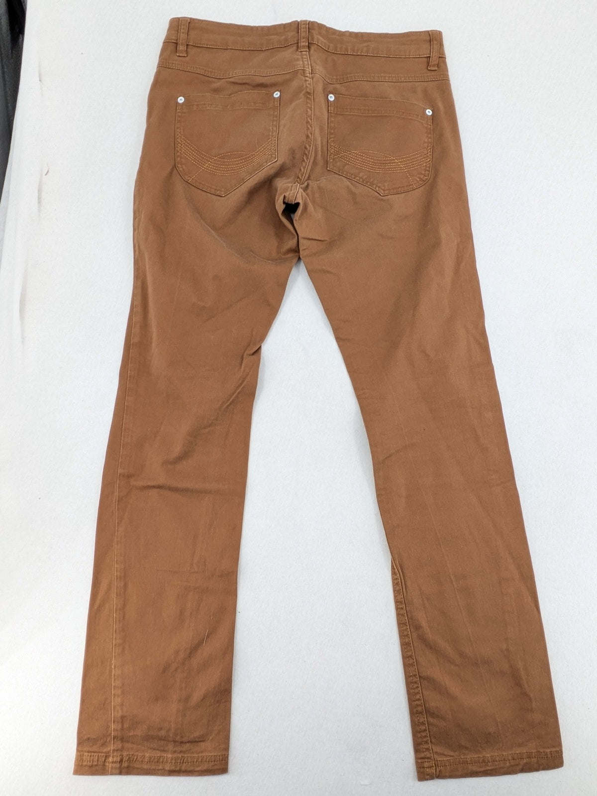 Savvy brown skinny jeans, classic 5-pocket design, made from cotton stretch twill.