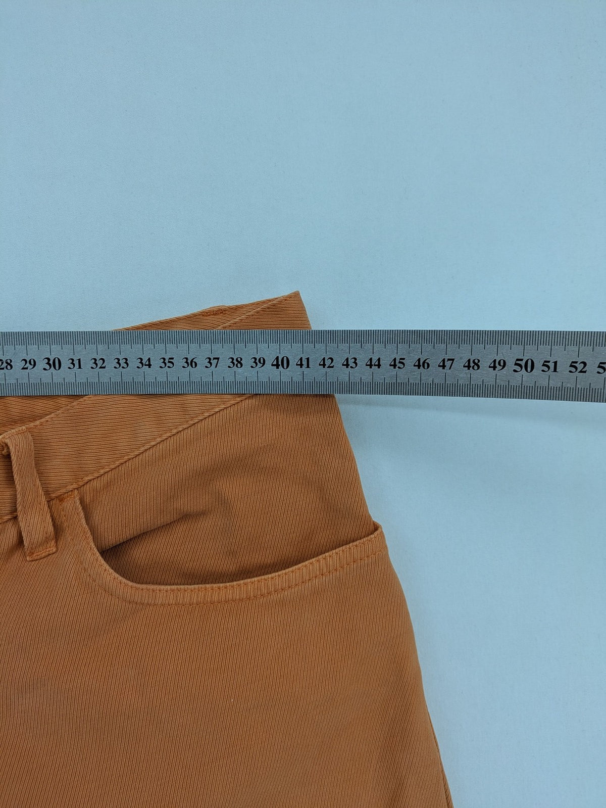 Loro Piana orange straight jeans 5-pocket style made of 100% cotton.
