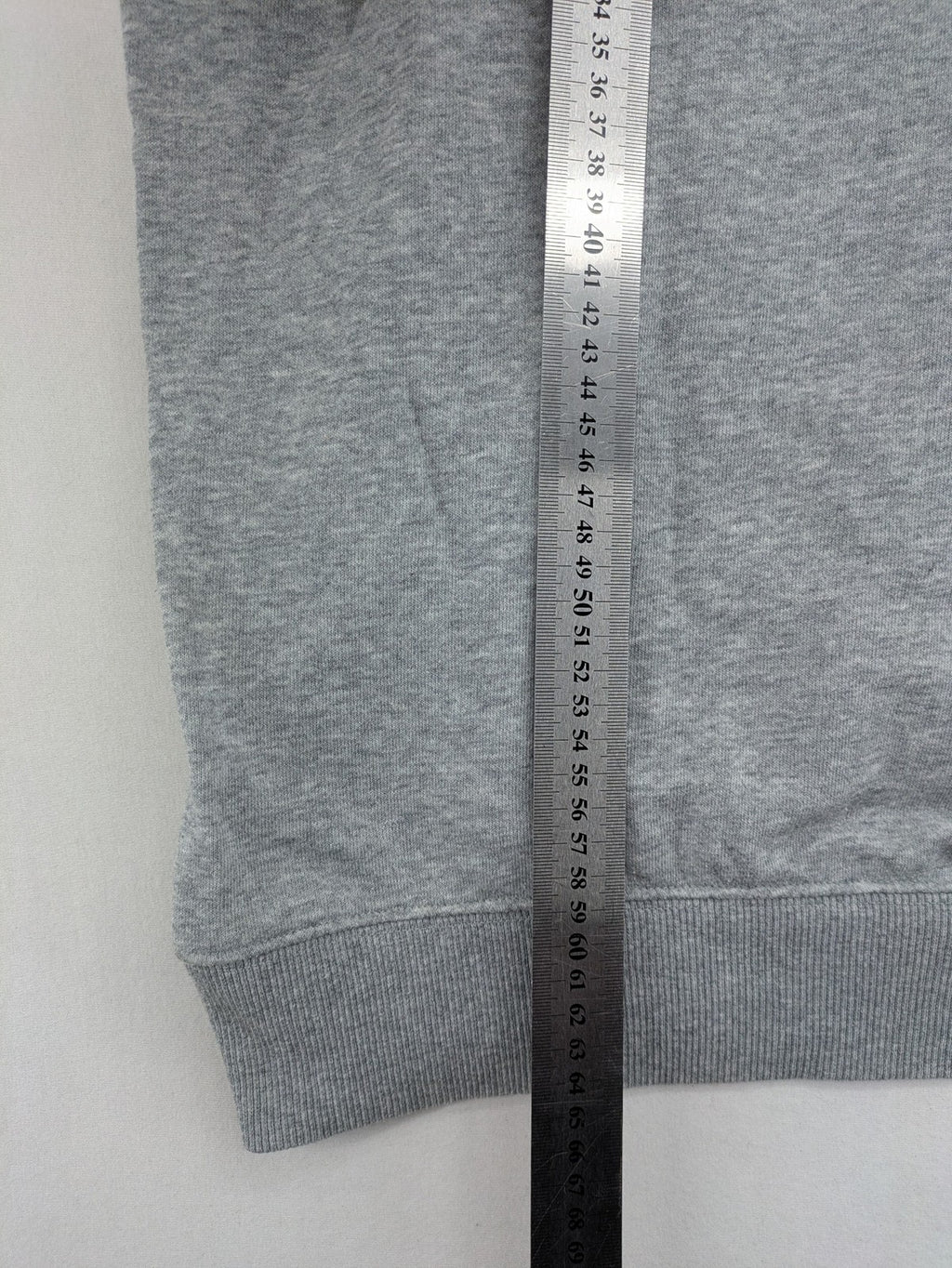 Star Wars grey short-sleeve sweatshirt with large cream logo print on chest.