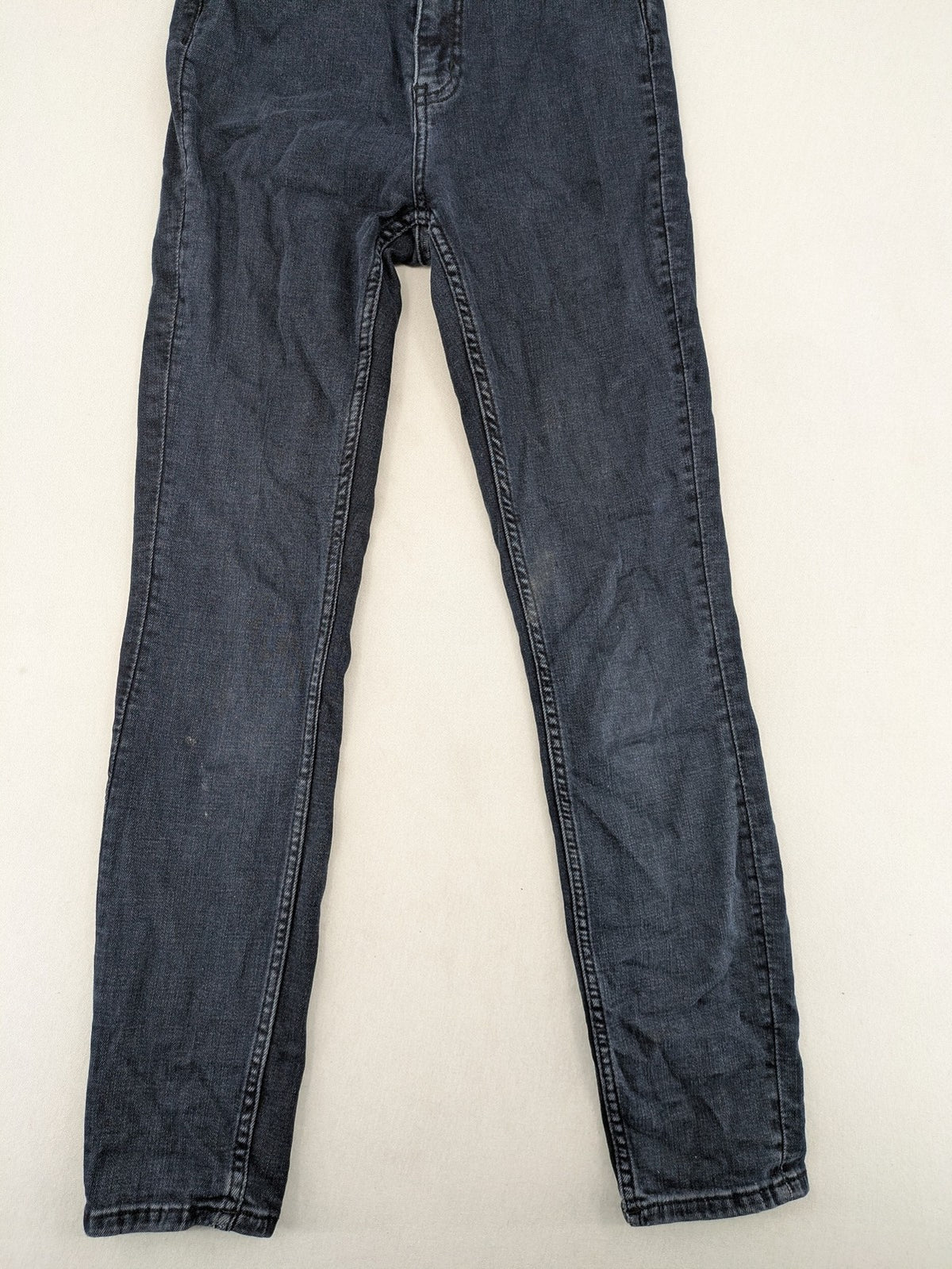 H&M blue skinny jeans high waist with classic 5-pocket design and stretch denim.