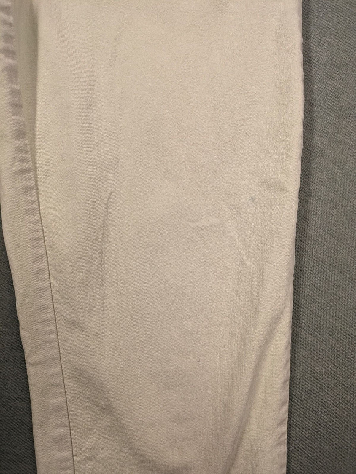Zerres beige Capri pants soft cotton blend with zip pockets and Comfort-N logo.