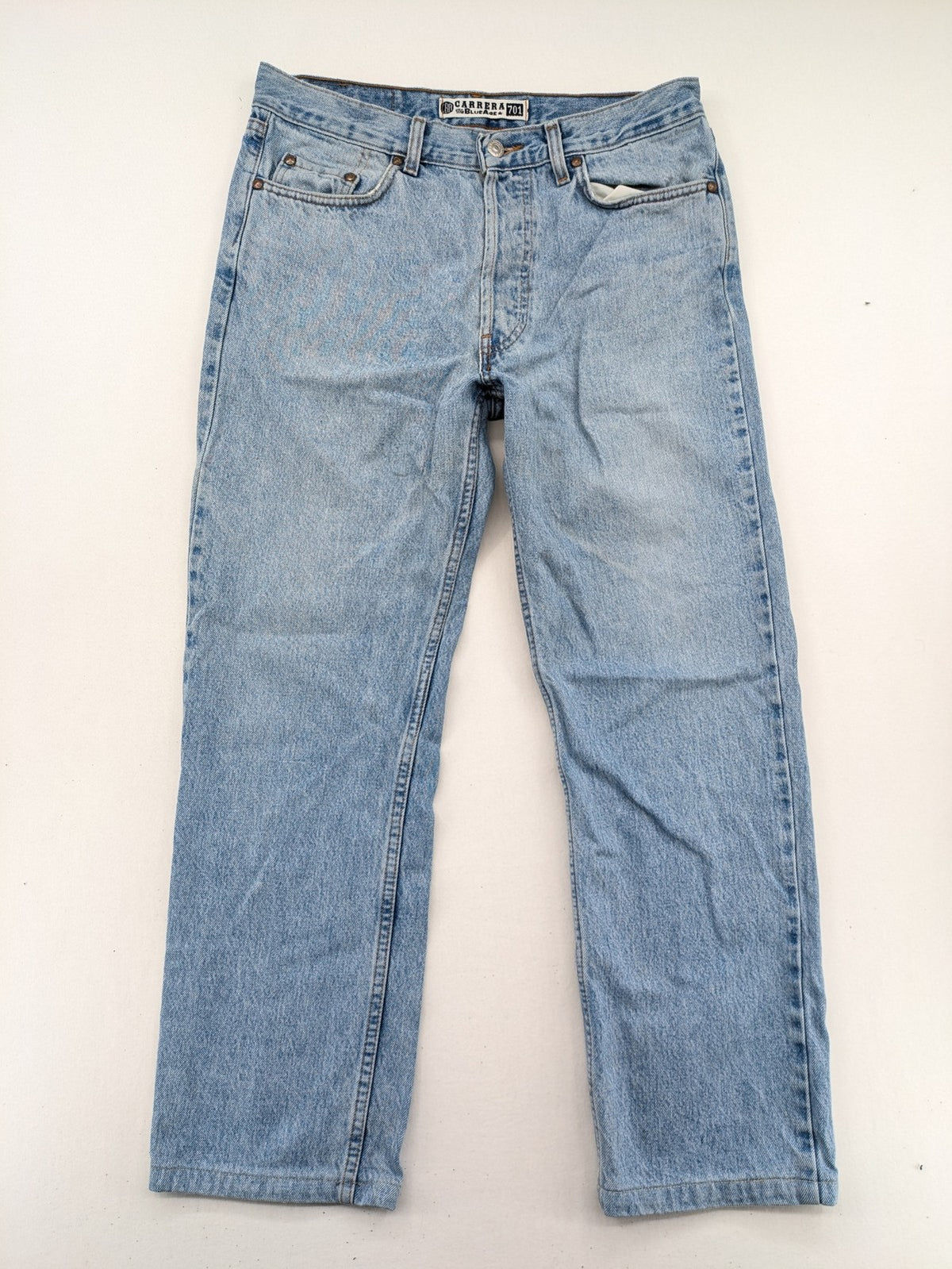 Carrera straight jeans light blue vintage stonewash, button fly, 5-pocket design, logo patch.