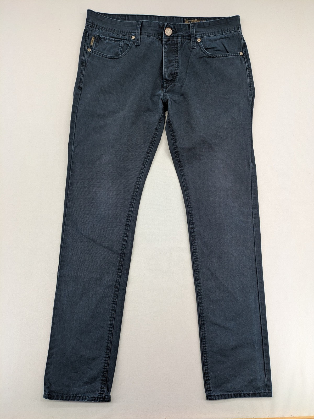 Jack & Jones Originals blue straight jeans, classic 5-pocket design, high-quality denim.