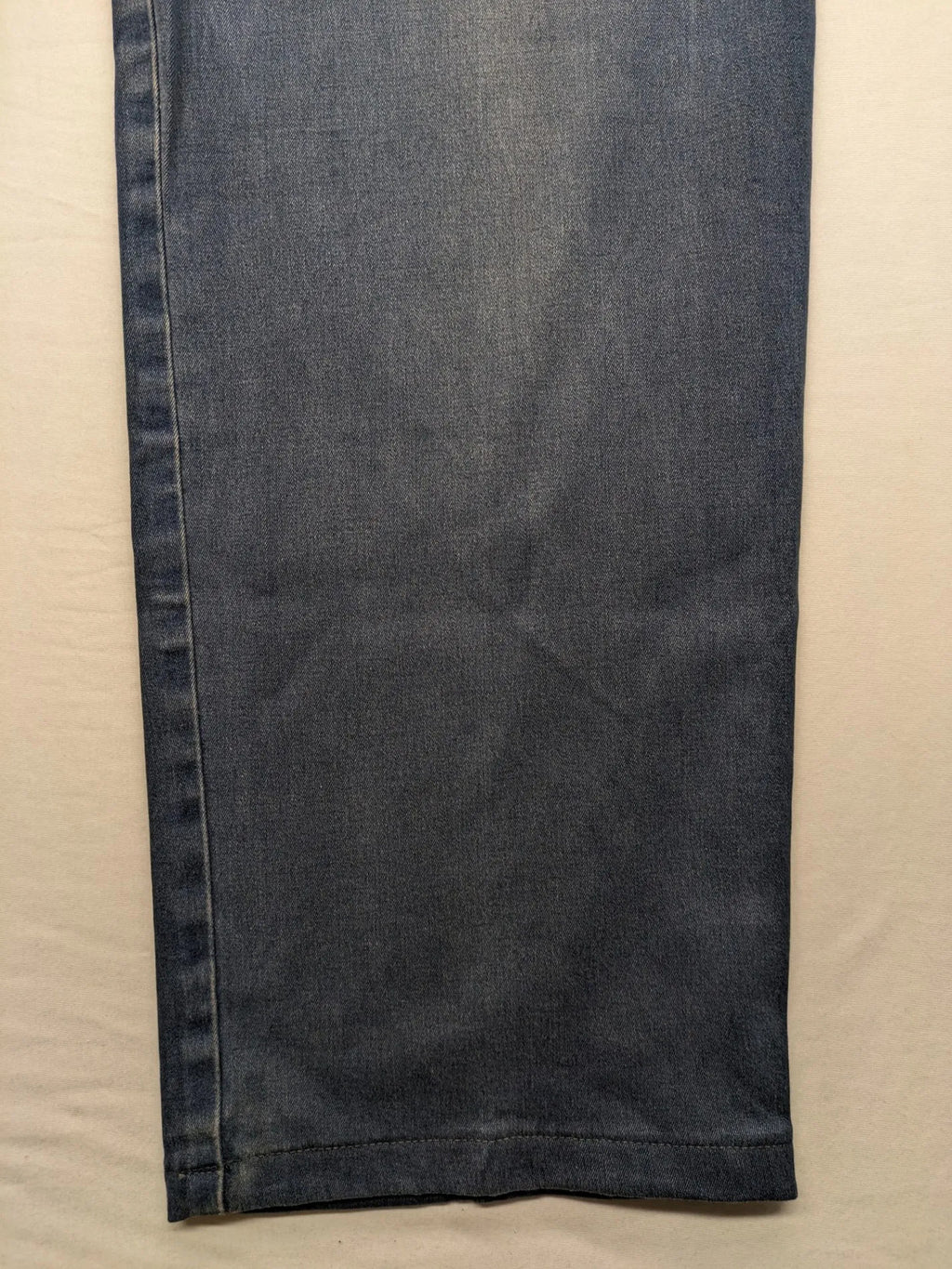 Club of Comfort blue straight jeans, stretch material, comfort fit, zip closure, practical pockets.