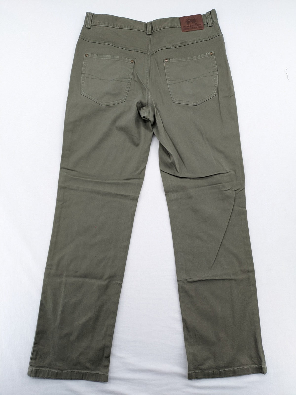 Man's World khaki chino pants with button and zipper closure, made from cotton-elastane blend.
