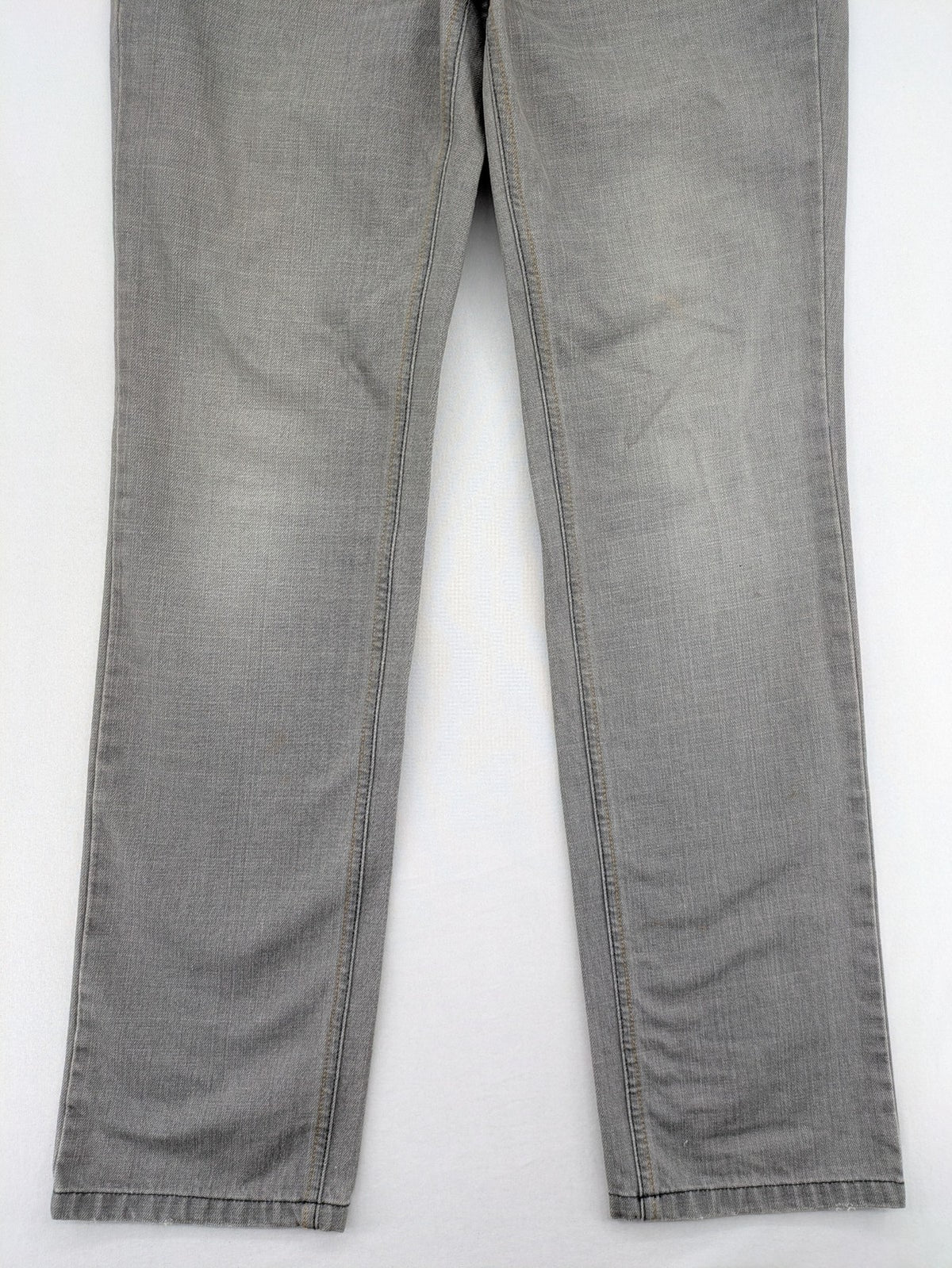 Esprit grey straight jeans with button fly and classic 5-pocket design.