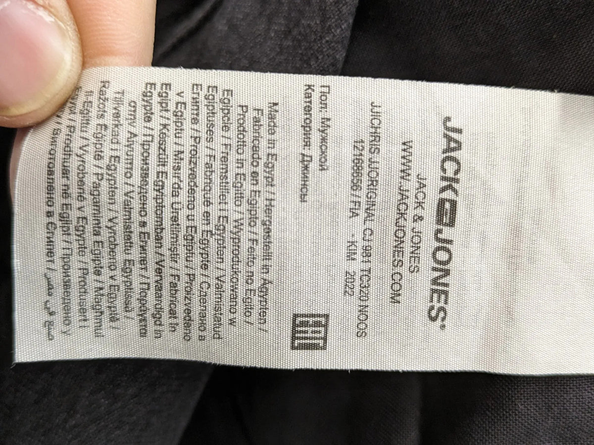 Jack & Jones grey loose fit jeans with classic button fly and 5-pocket design.