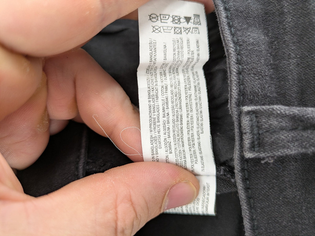 Primark grey skinny jeans 5-pocket style with logo and stretch cotton blend material.