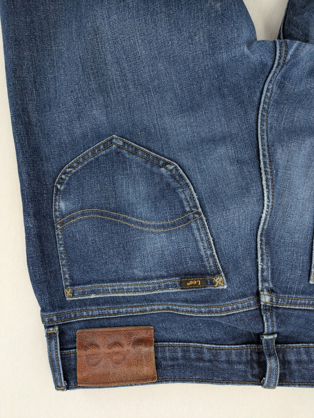 Lee straight jeans blue stretch denim classic 5-pocket design with natural fading