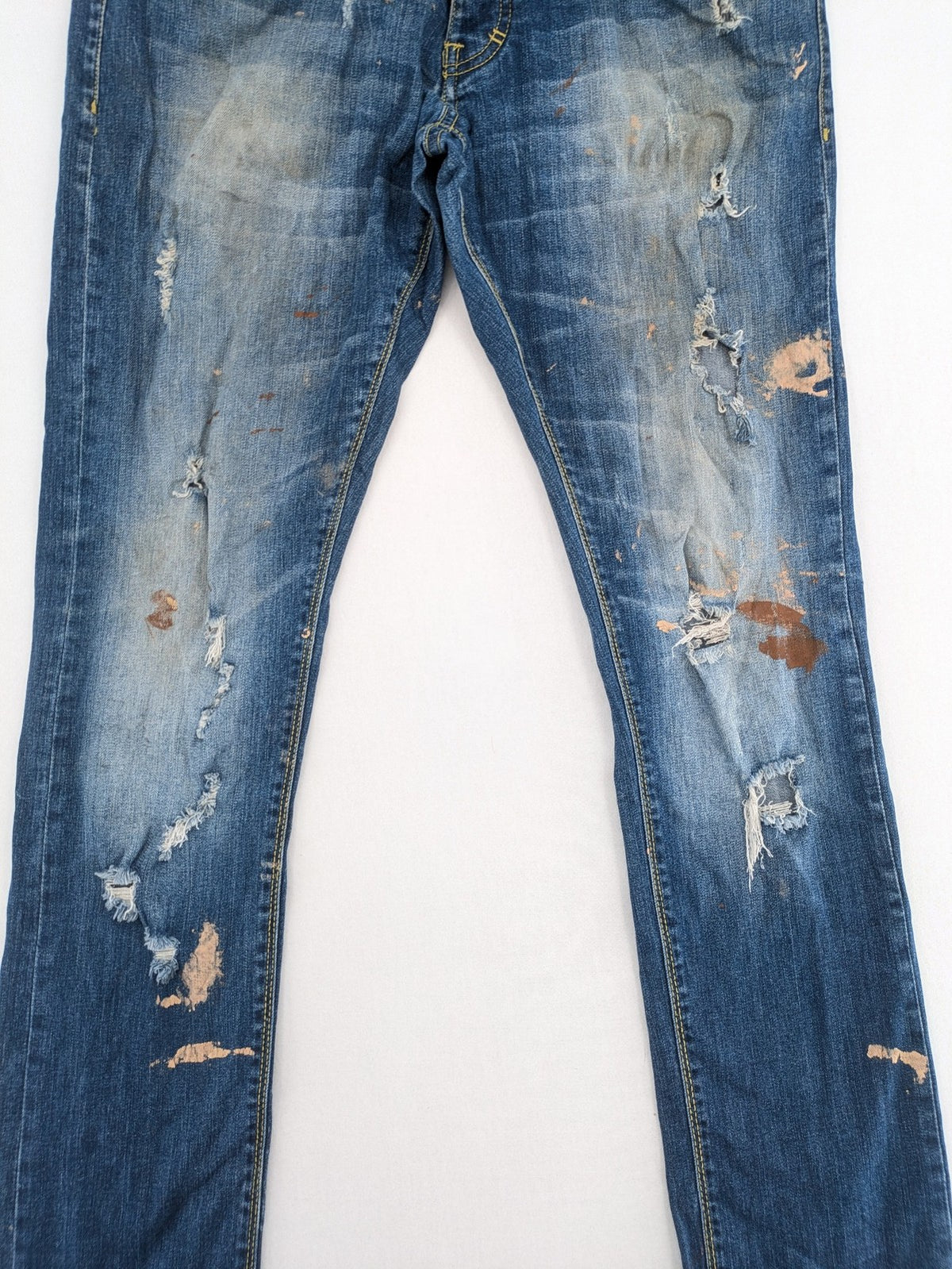 alcott skinny fit jeans blue distressed with button fly and strong wash details