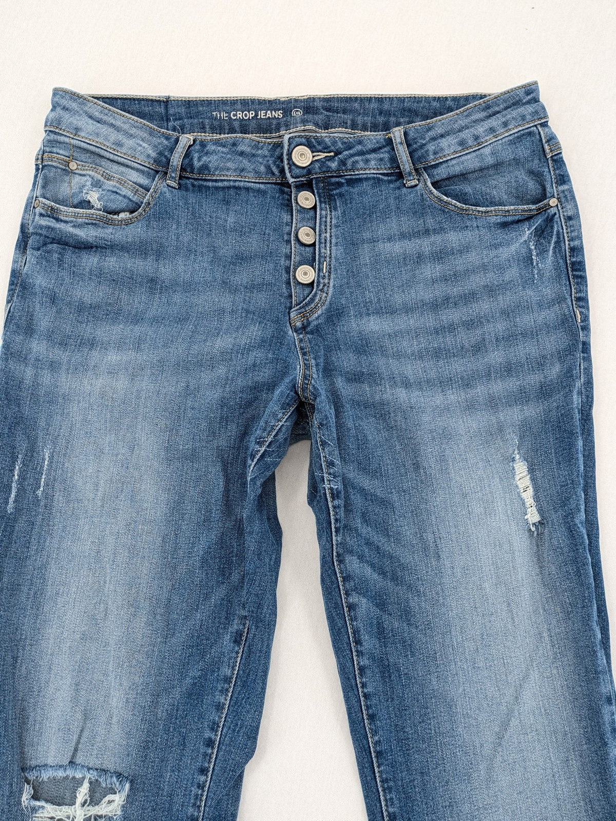 Yessica blue straight jeans distressed details button fly cropped style
