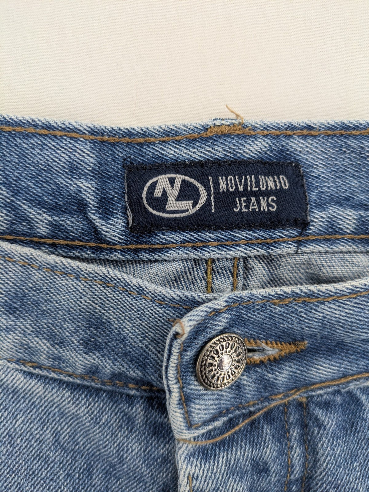 Novilunio blue straight leg jeans 5-pocket style 100% cotton vintage wash