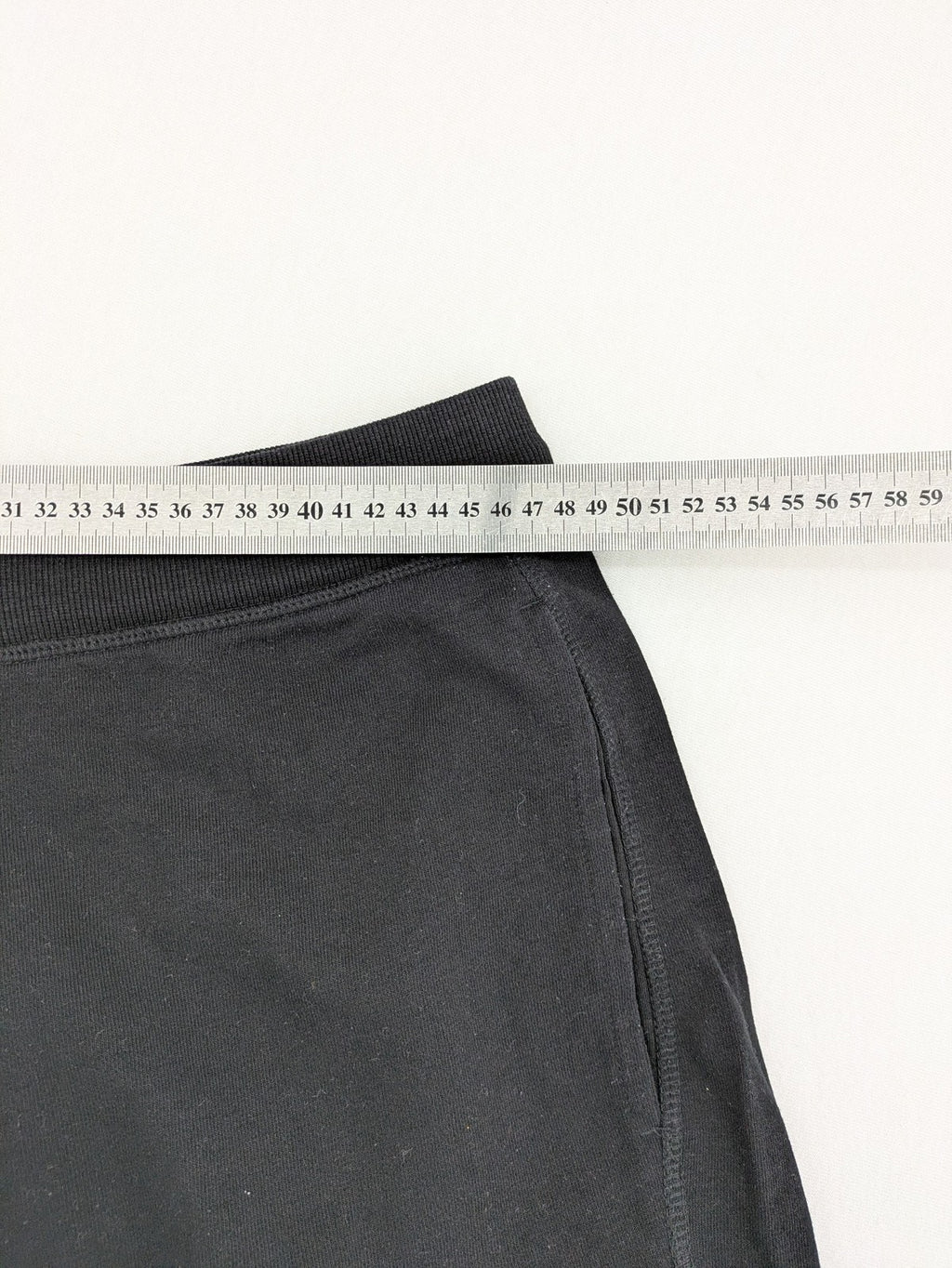 Crivit black sweatshorts cotton blend with elastic waistband and side pockets.