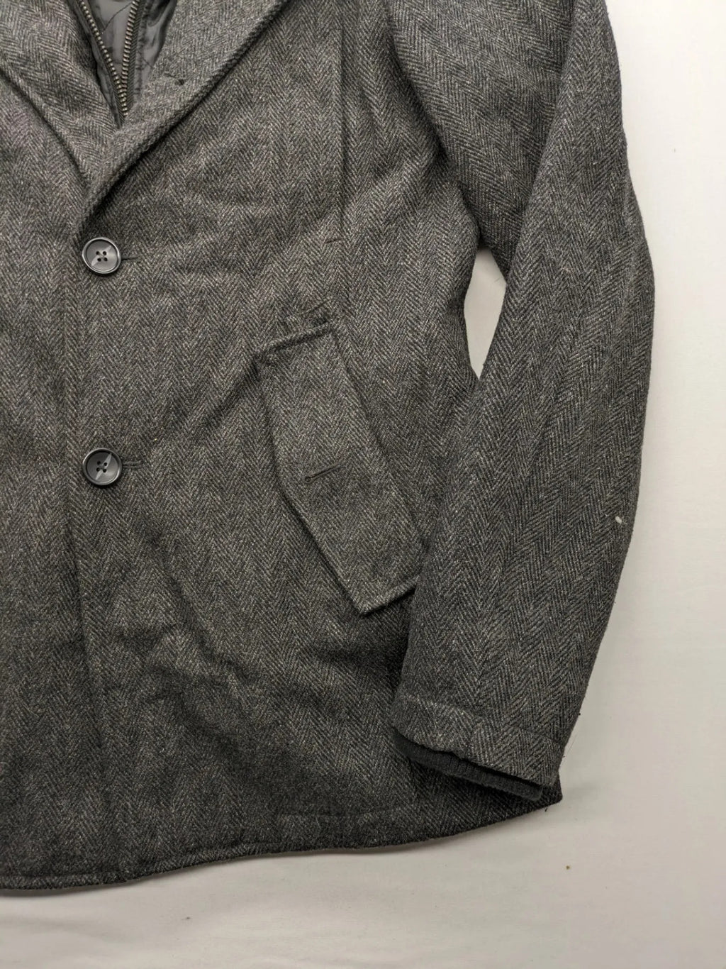 Jack & Jones grey coat herringbone pattern with two-button closure and side pockets.