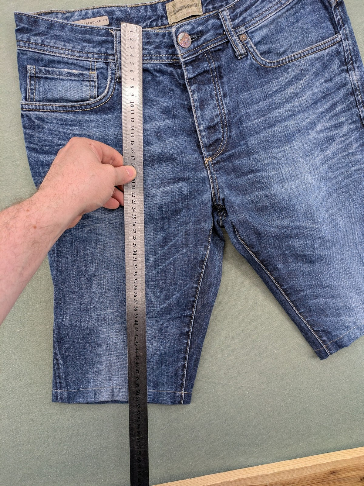 Jack & Jones Vintage blue denim shorts regular fit button fly with used-look details