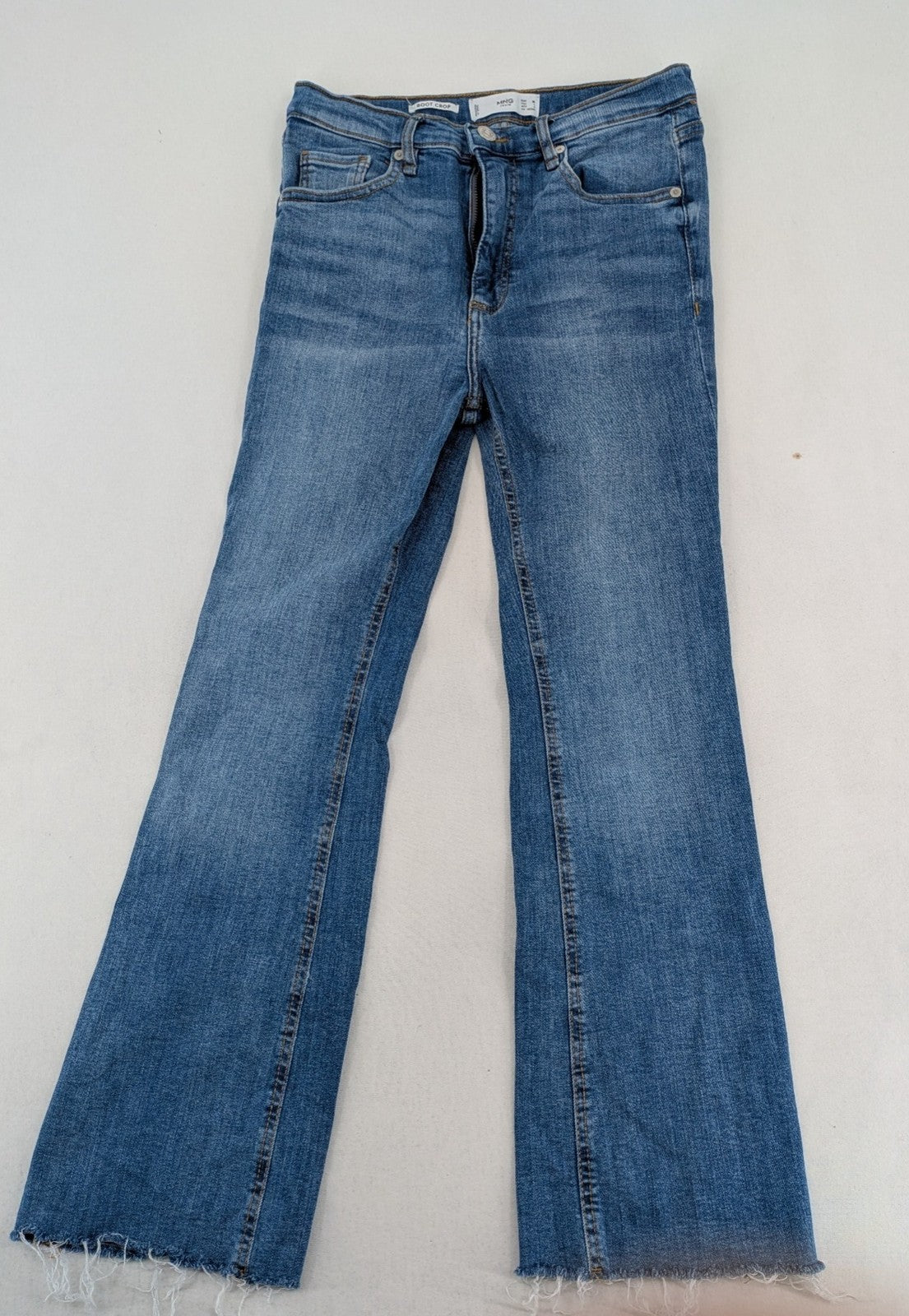 MNG blue straight jeans with kick-flare leg and raw hem, made of cotton blend.