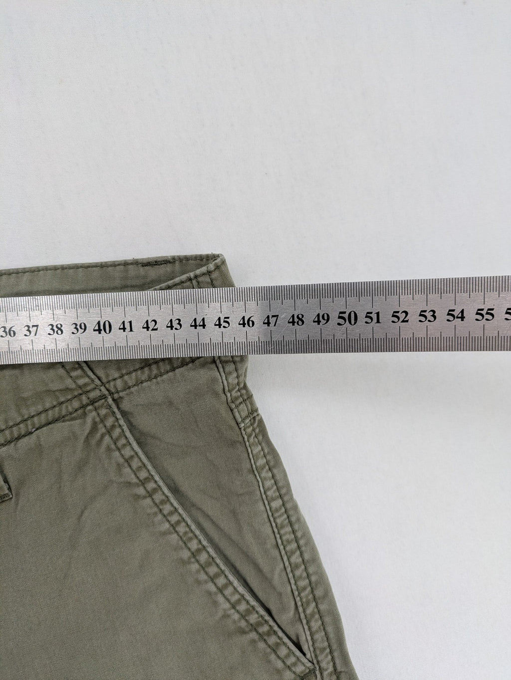 Jan Paulsen khaki chino shorts flat front cotton with classic design and breathable material.