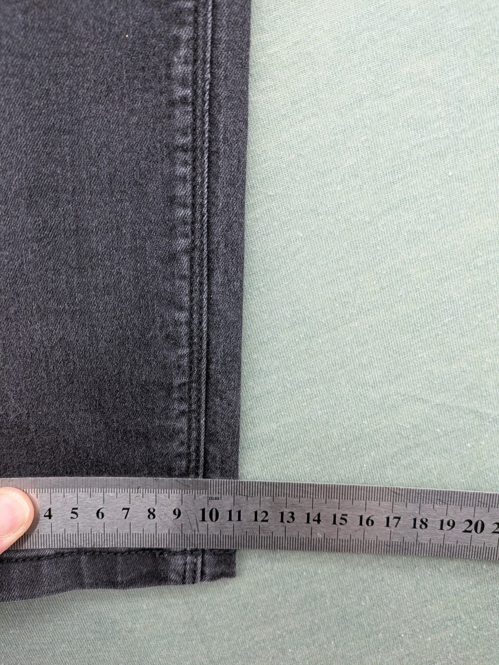 Blue Effect blue straight jeans with adjustable waistband and classic 5-pocket style.
